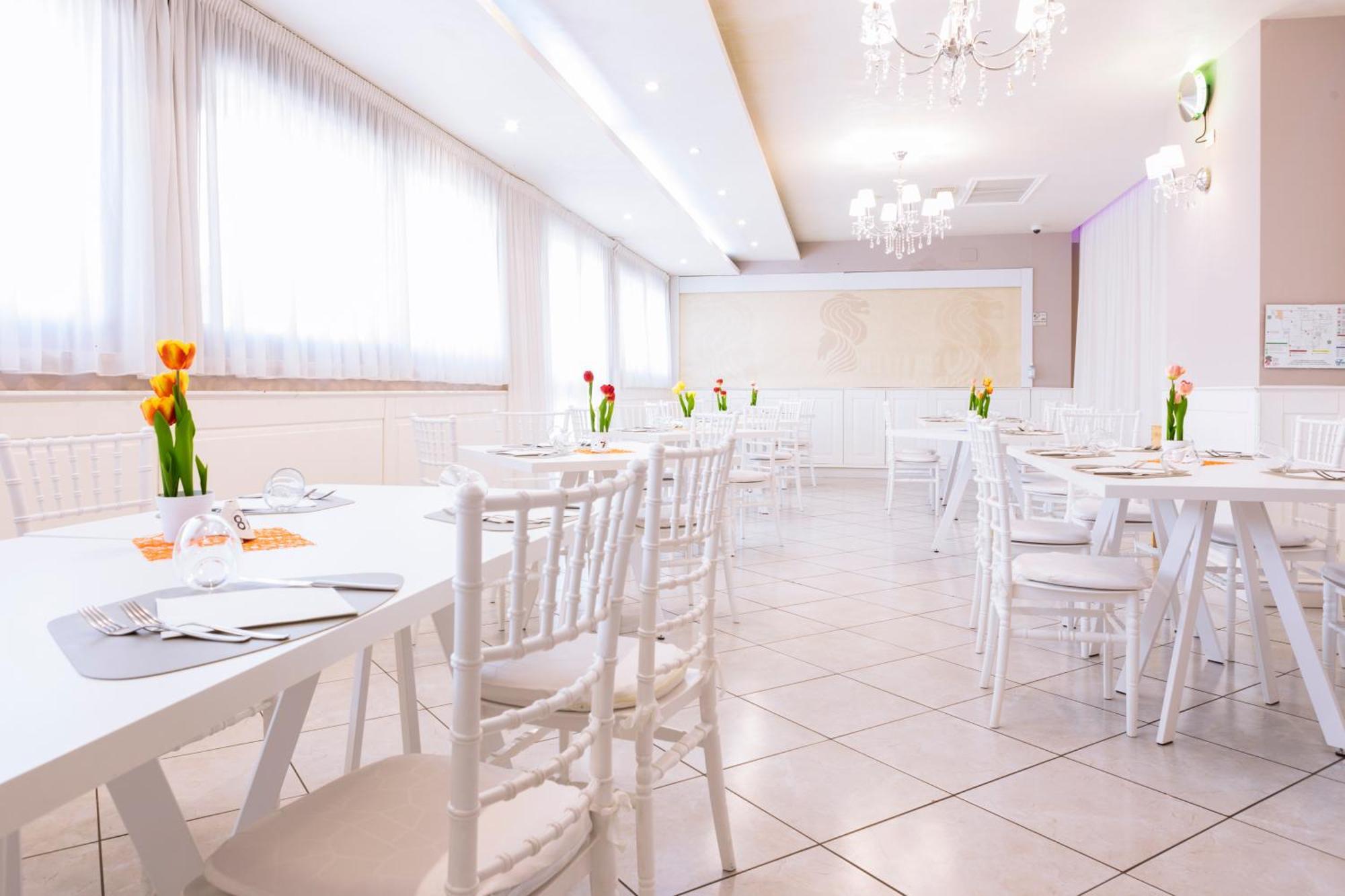 Hotel Leon - Ristorante Al Cavallino Rosso San Giovanni Rotondo Ngoại thất bức ảnh