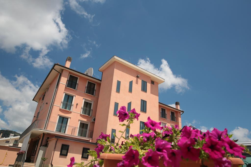 Hotel Leon - Ristorante Al Cavallino Rosso San Giovanni Rotondo Ngoại thất bức ảnh